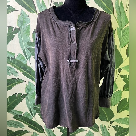 We The Free Free People Sandstorm Tee Black Motif Size M NWT - Picture 2 of 7